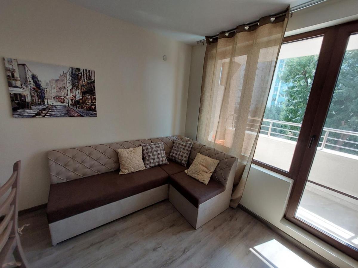 Апартаменти За Гости Делукс Burgas City Eksteriør billede