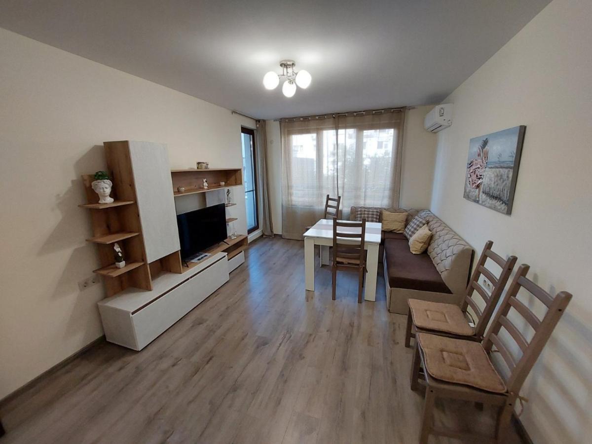 Апартаменти За Гости Делукс Burgas City Eksteriør billede