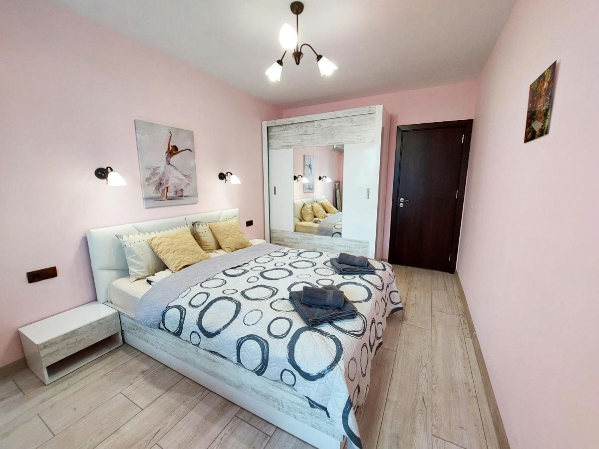 Апартаменти За Гости Делукс Burgas City Eksteriør billede