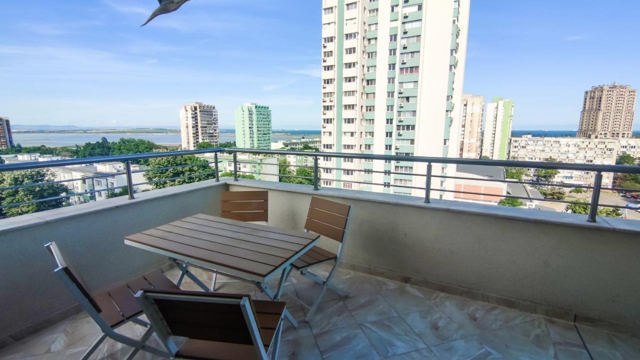 Апартаменти За Гости Делукс Burgas City Eksteriør billede